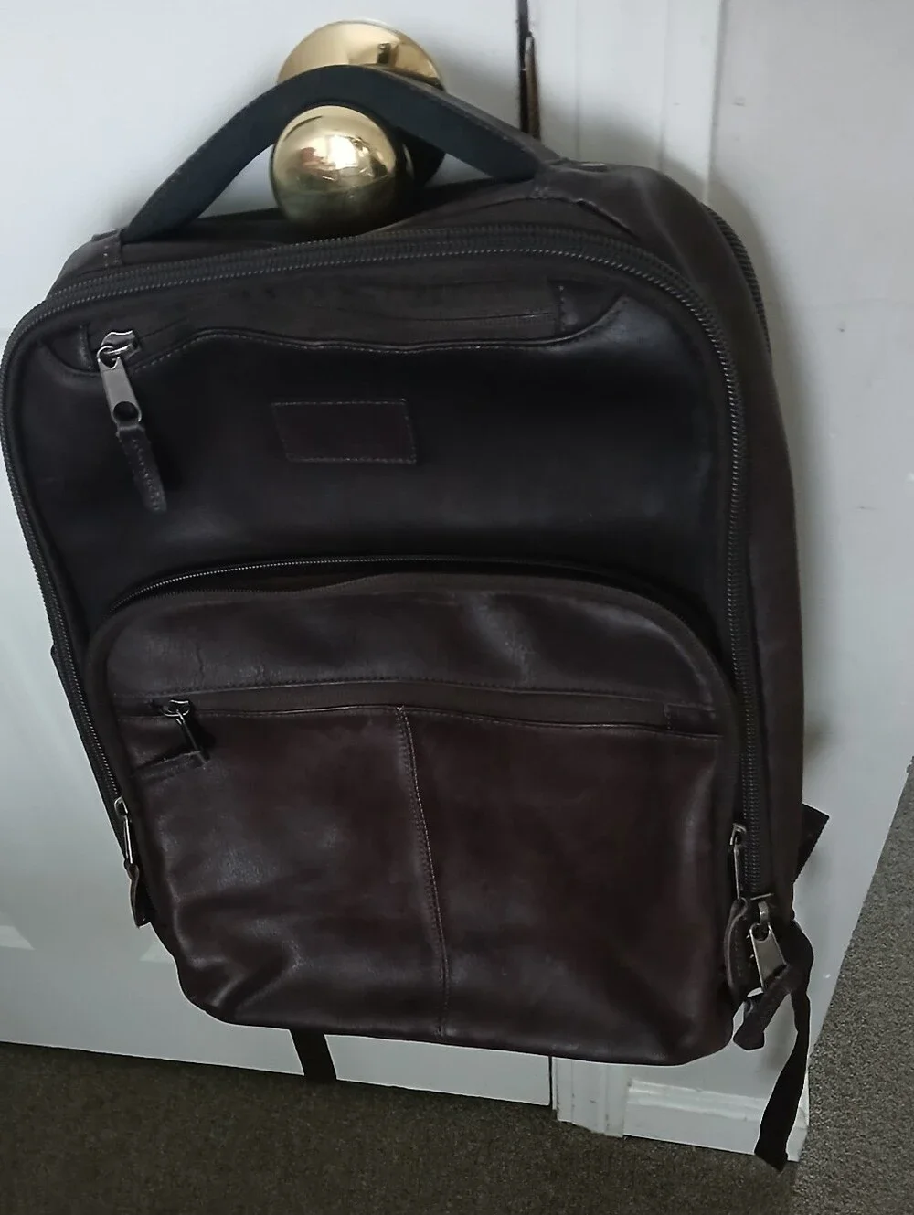 Renwick sleek brown